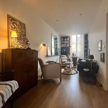 Apartment Atelier D'artiste
